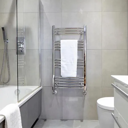 Kenham Place I 1 Bedroom - Private Parking! * Bristol